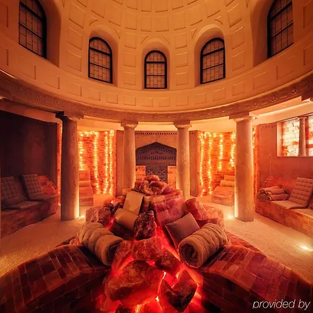 Bergheim 41 Im Alten Hallenbad Hotel 4*